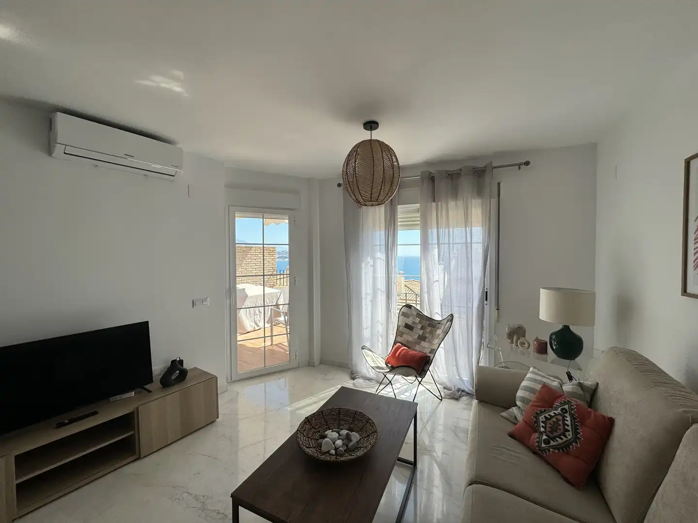Apartments for rent in Avenida Marina del Este, 38, Punta La Mona