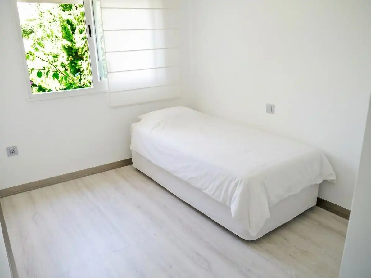 Bedroom of Houses for sale in Nerja  with Air Conditioner and Community pool