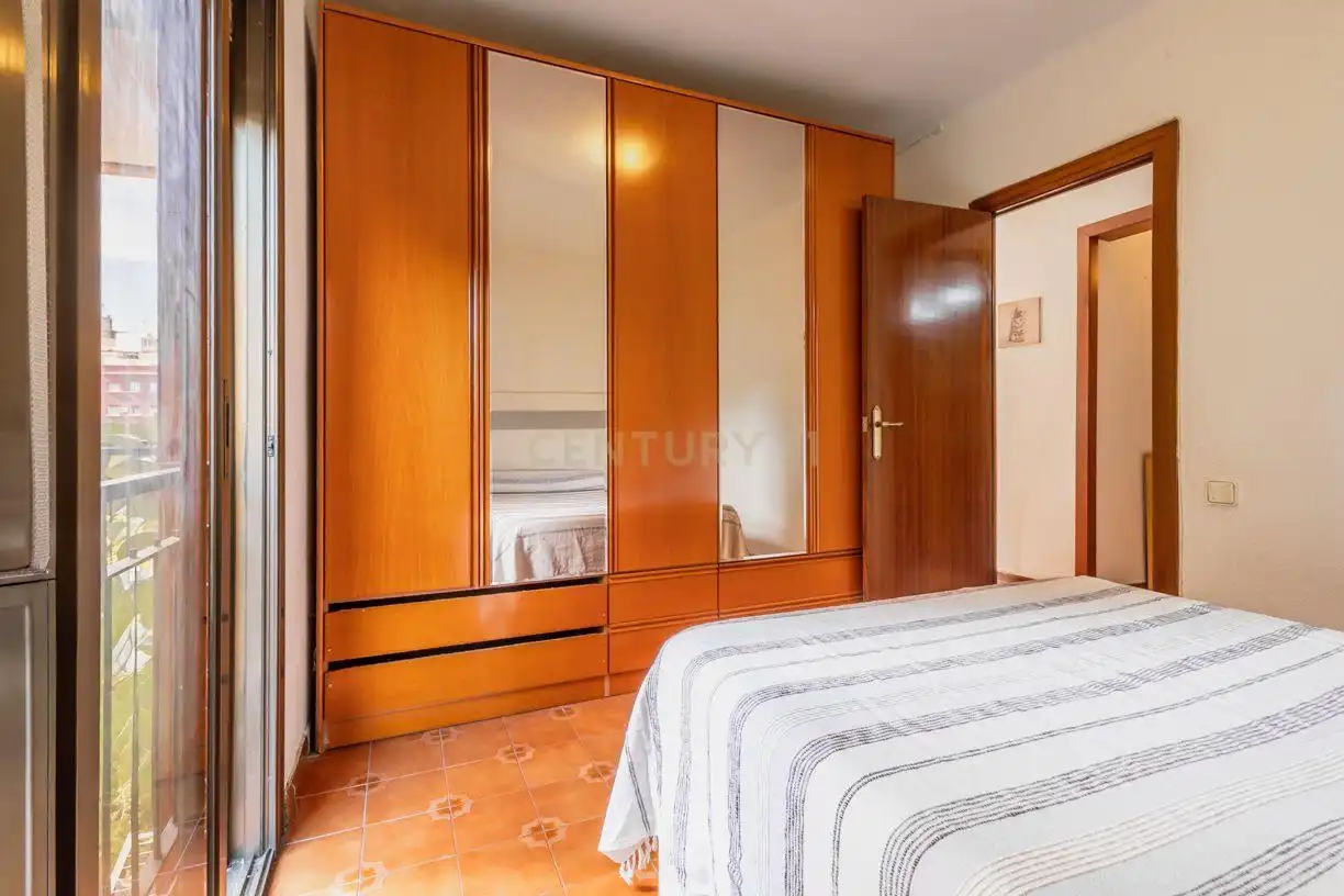 Habitación de Piso en venta en Nou Barris