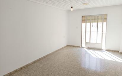 Flat for sale in Xirivella  with Balcony