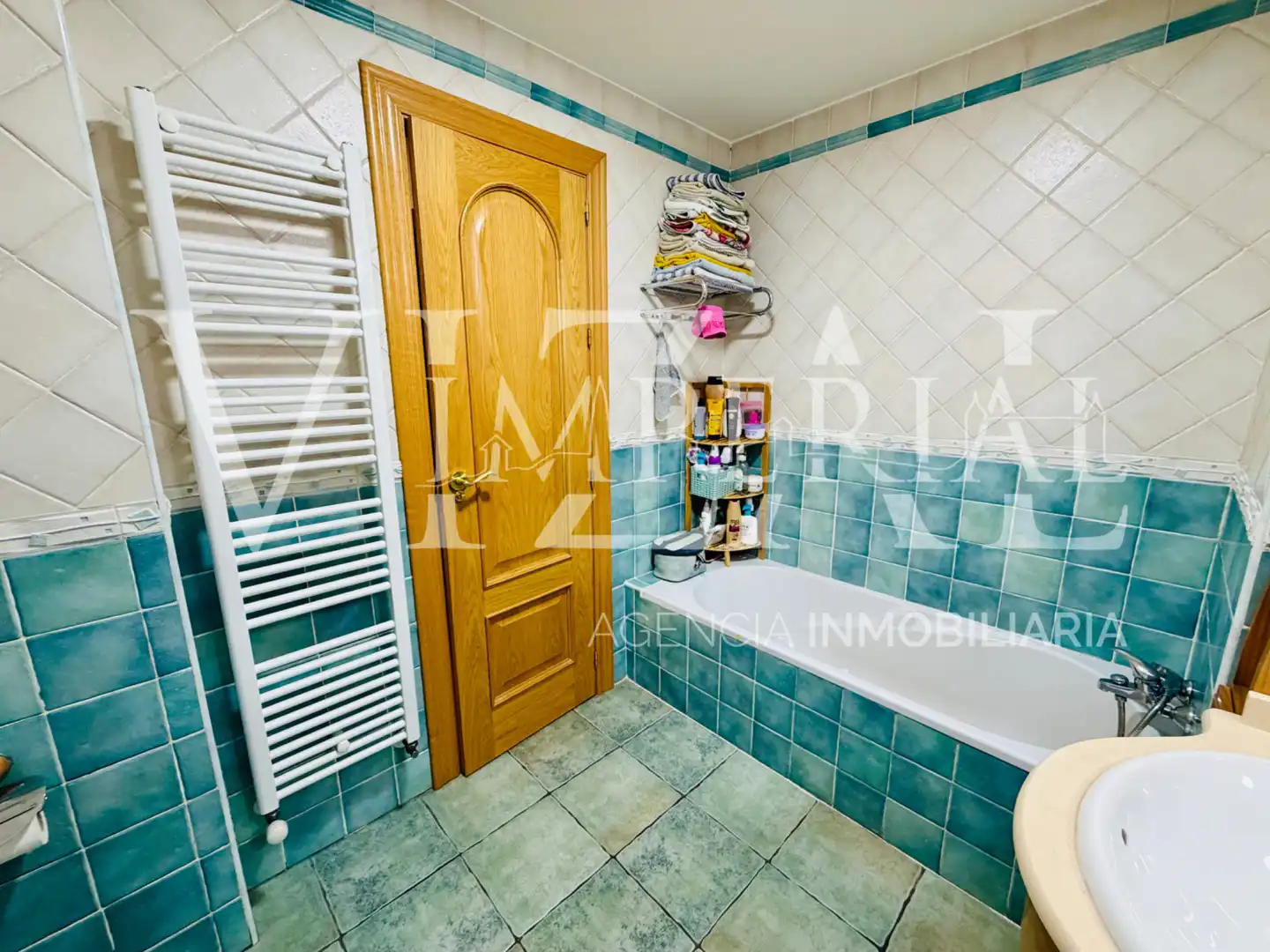 Baño de Piso en venta en Torrijos con Aire acondicionado, Calefacción y Trastero