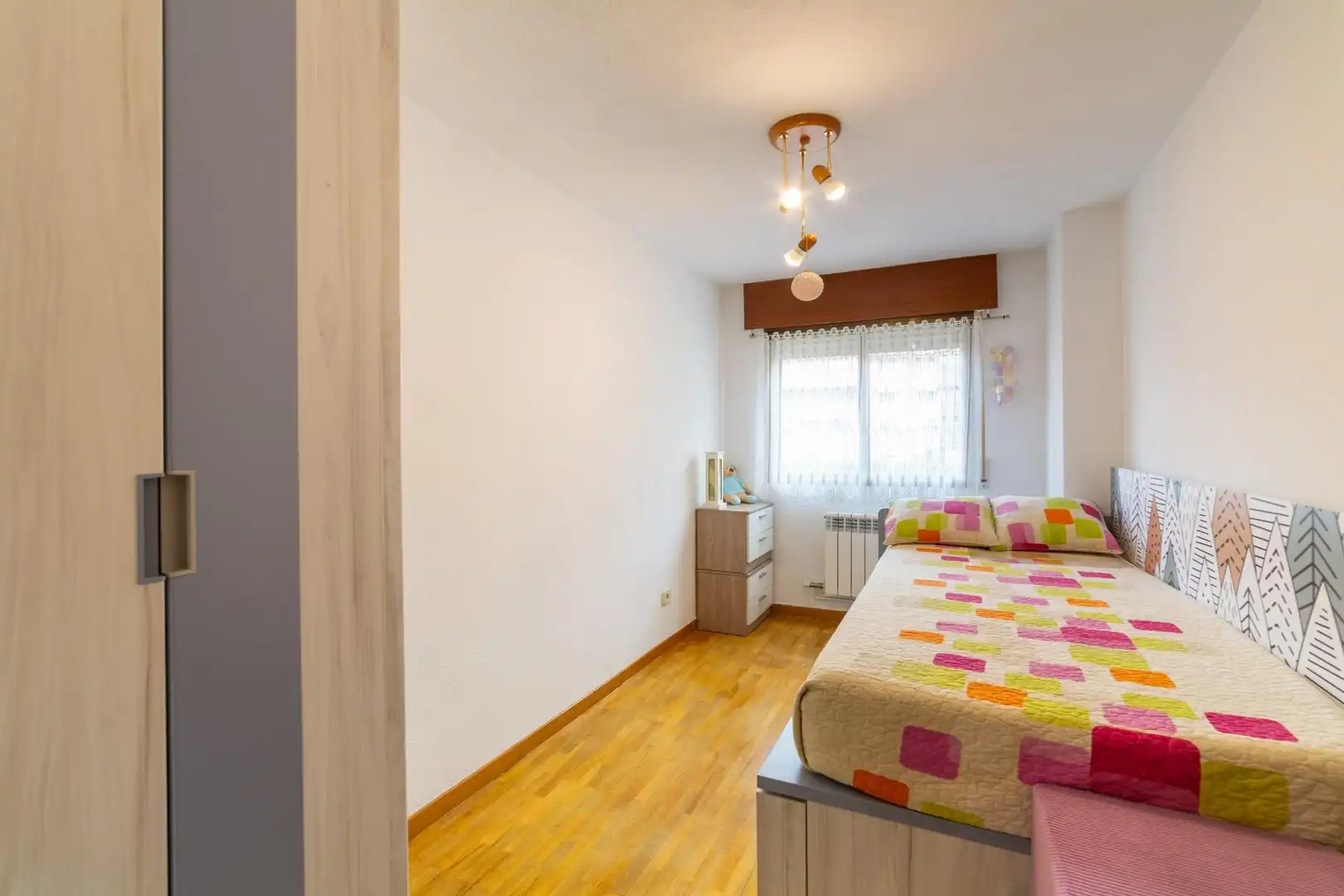 Bedroom of Flat for sale in Valladolid  with Heating, Storage room and Community pool