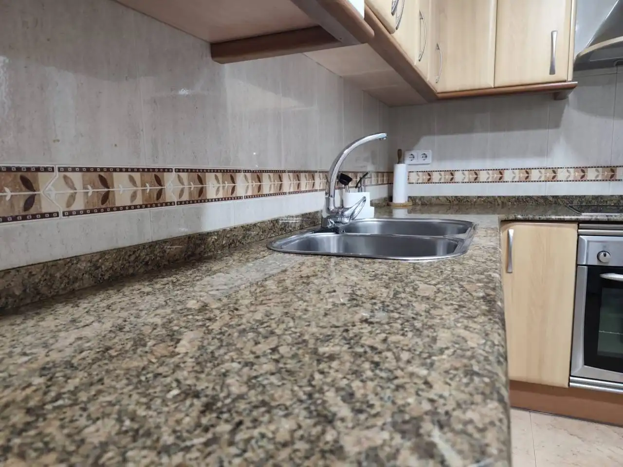 Cuina de Apartament en venda en Canovelles amb Calefacció i Balcó