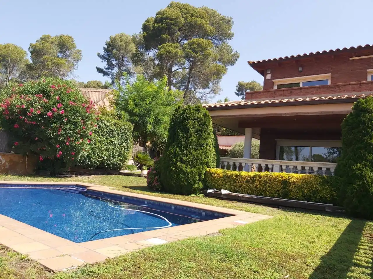 Garden of Houses for sale in Sant Cugat del Vallès  with Air Conditioner, Heating and Private garden
