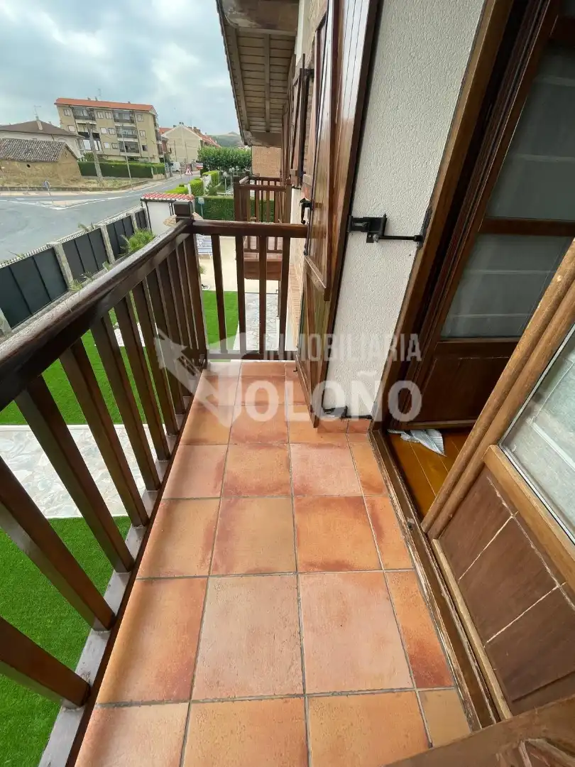 Terraza de Casa o chalet en venta en Cuzcurrita de Río Tirón con Calefacción, Jardín privado y Parquet