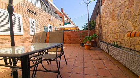 Foto 3 de Casa adosada en venta en Santa Perpètua de Mogoda, Barcelona