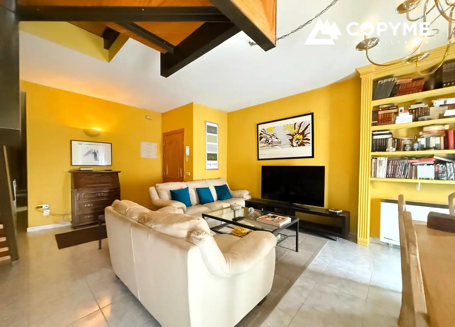 Living room of Flat for sale in Torrijos  with Heating, Terrace and Furnished