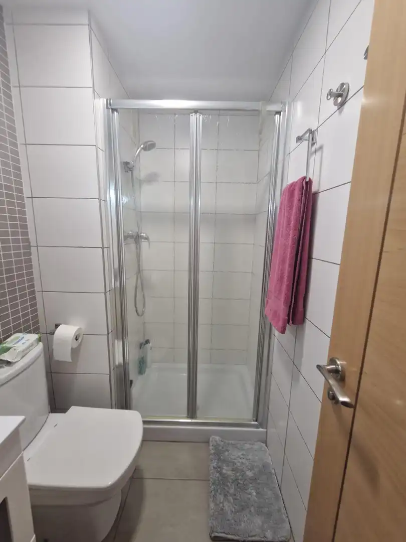 Bathroom of Flat for rent in Elche / Elx  with Air Conditioner, Balcony and Community pool