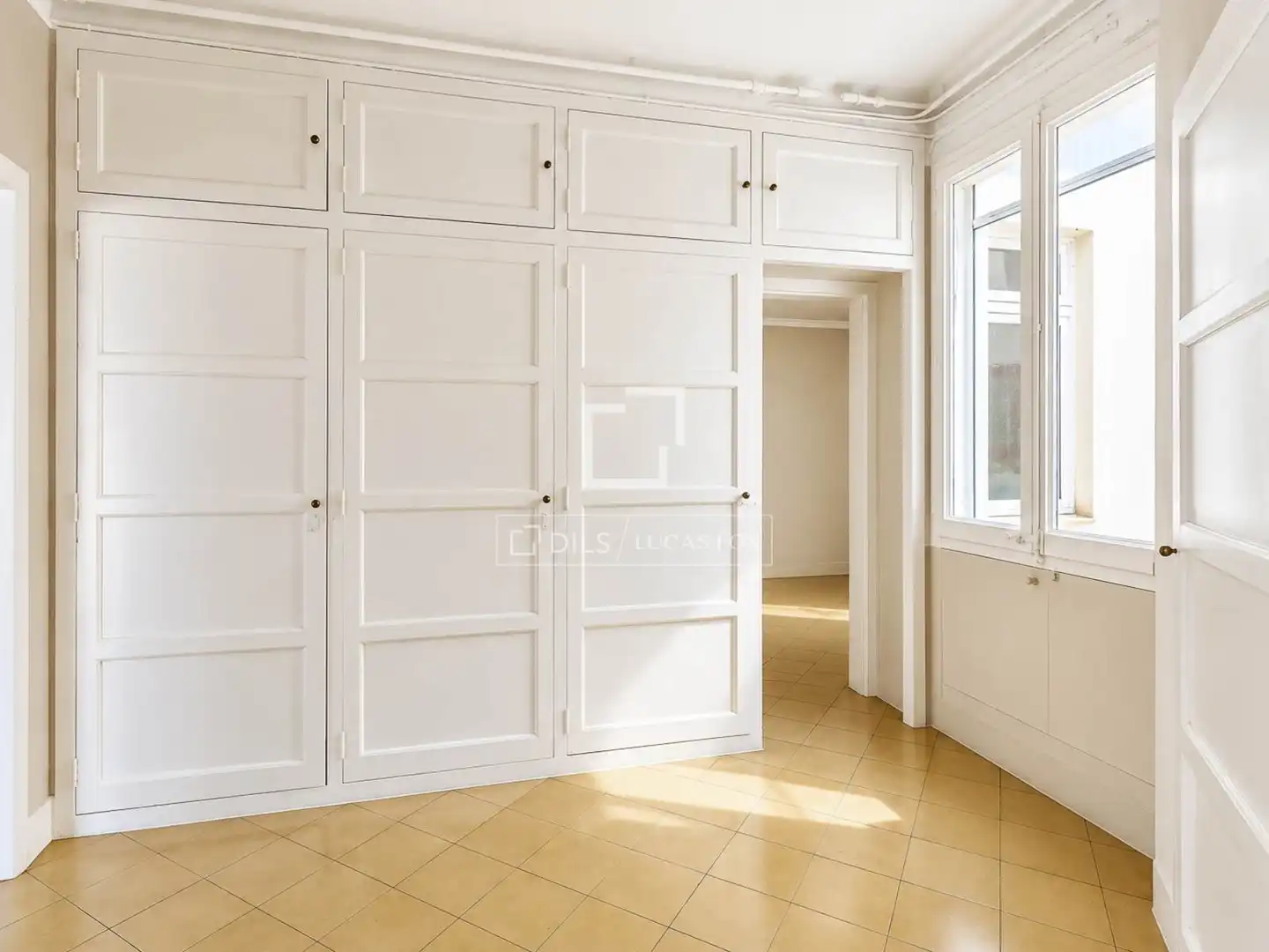 Bedroom of Flat for sale in Eixample