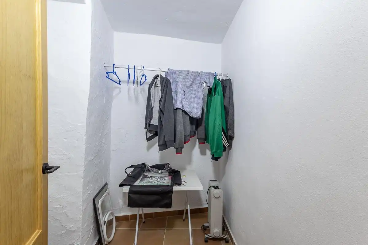 Dormitori de Casa o xalet en venda en Alhama de Granada amb Terrassa, Moblat i Balcó