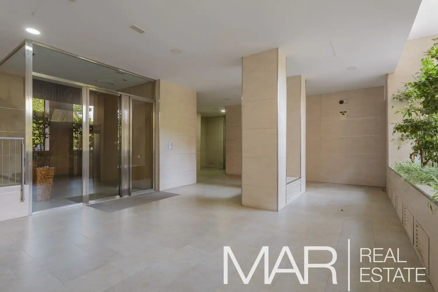 Flat for sale in Calle Nogales, Acacias