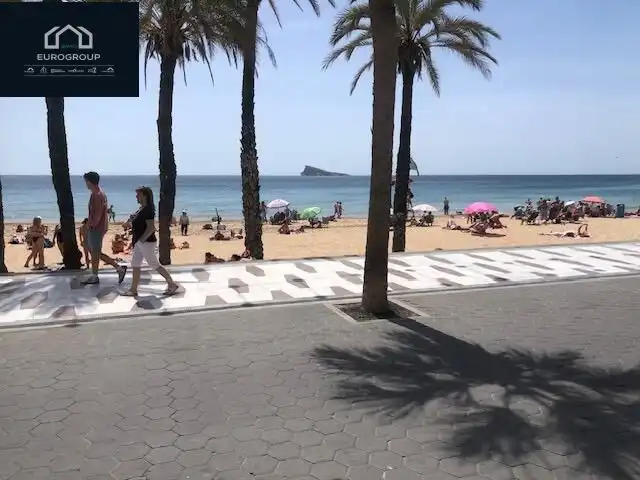 Local de alquiler en Playa Levante