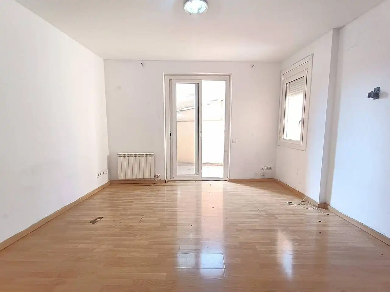 Flat with terrace for sale in Calle Sant Miquel dels Sants