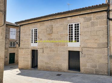 Casa con balcón en venta en Tui