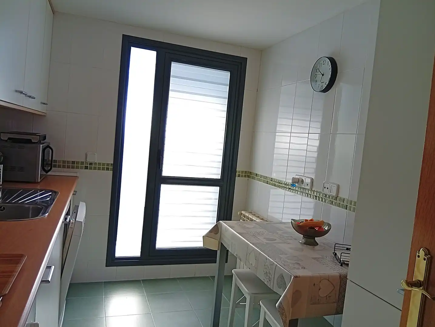 Cocina de Piso en venta en Valdemoro con Aire acondicionado, Calefacción y Jardín privado