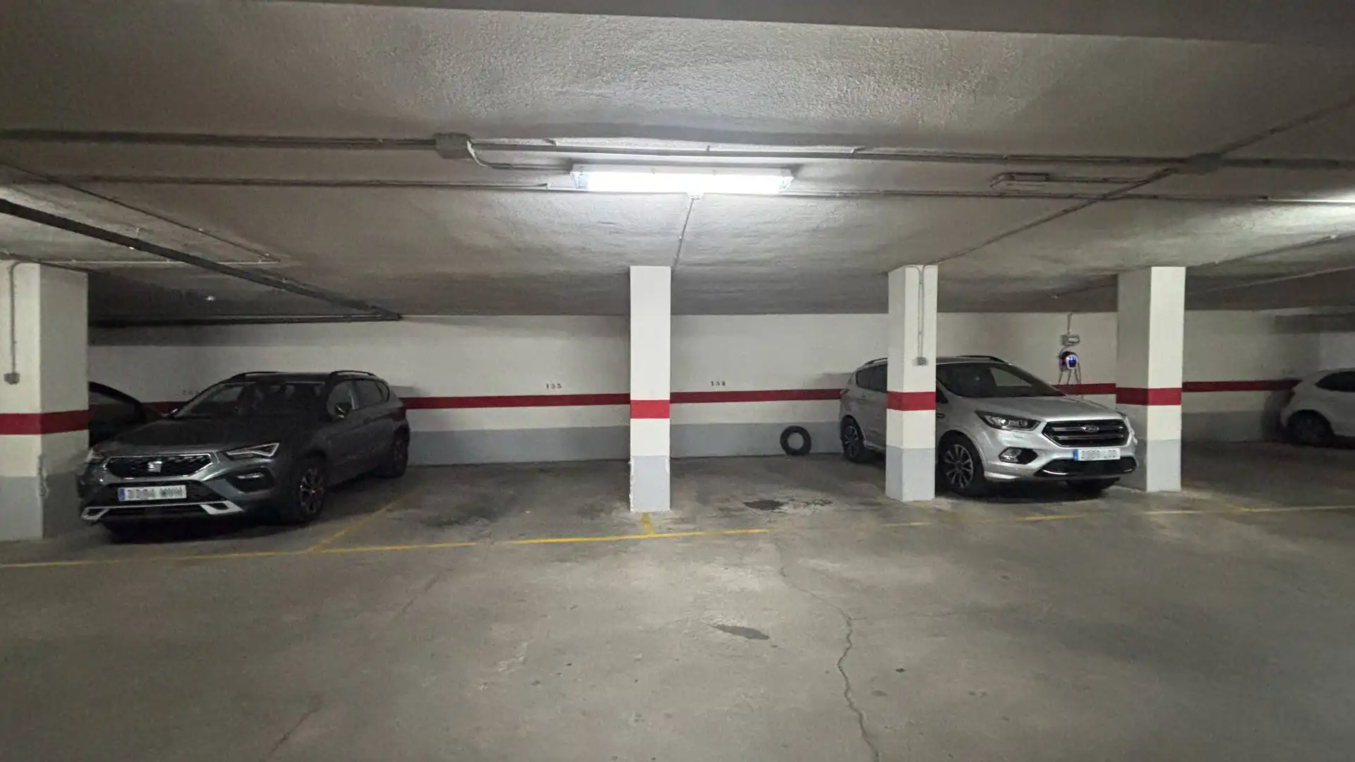 Aparcament de Pis en venda en Sagunto / Sagunt amb Calefacció, Terrassa i Balcó