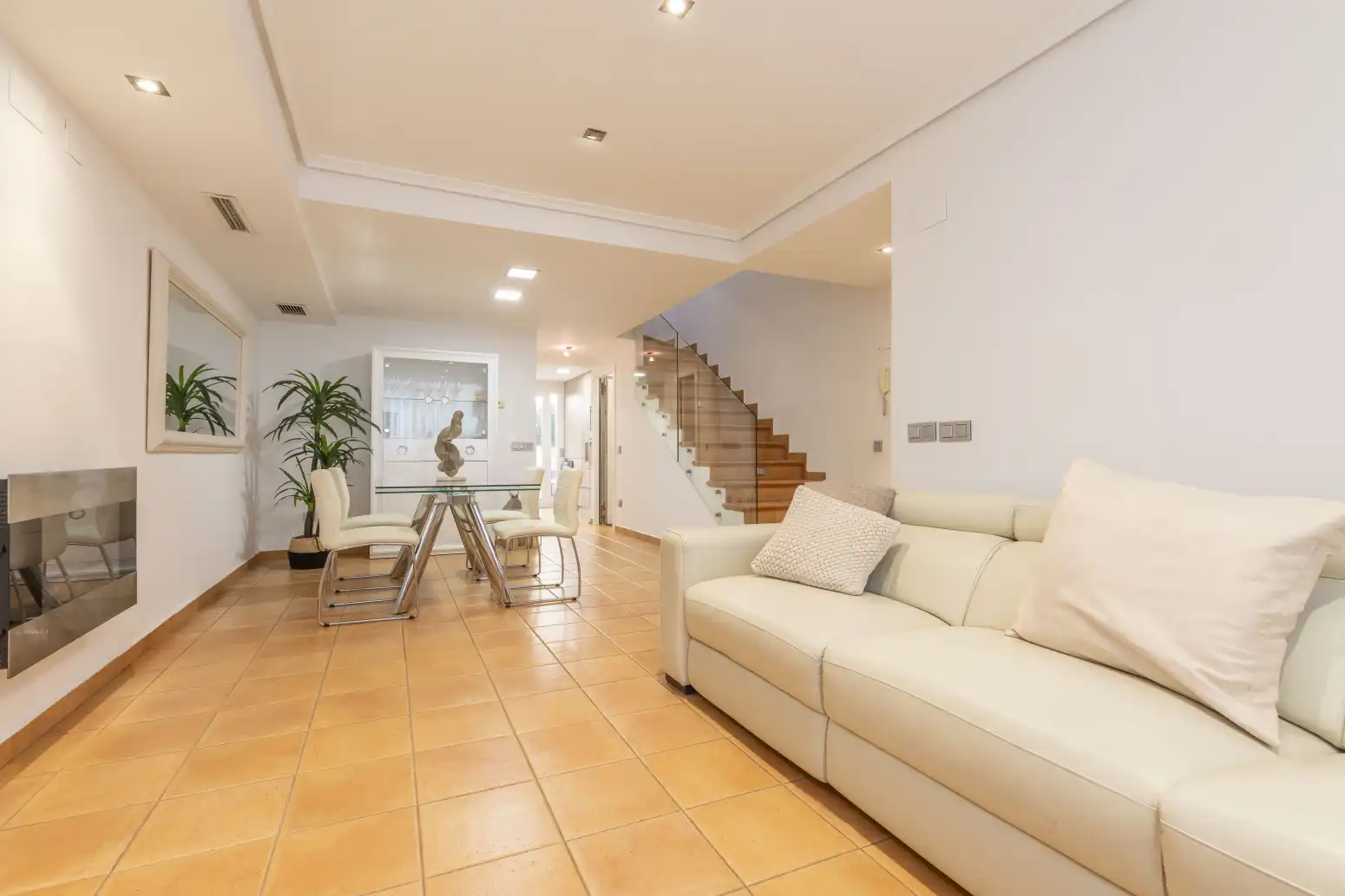 Living room of Houses for sale in Foios  with Air Conditioner, Heating and Terrace