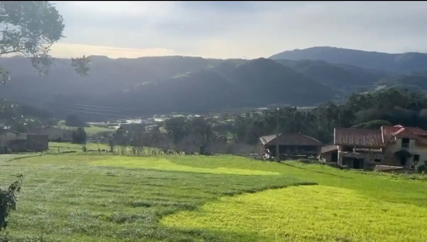 Casa o xalet en venda en Salas amb Terrassa i Piscina