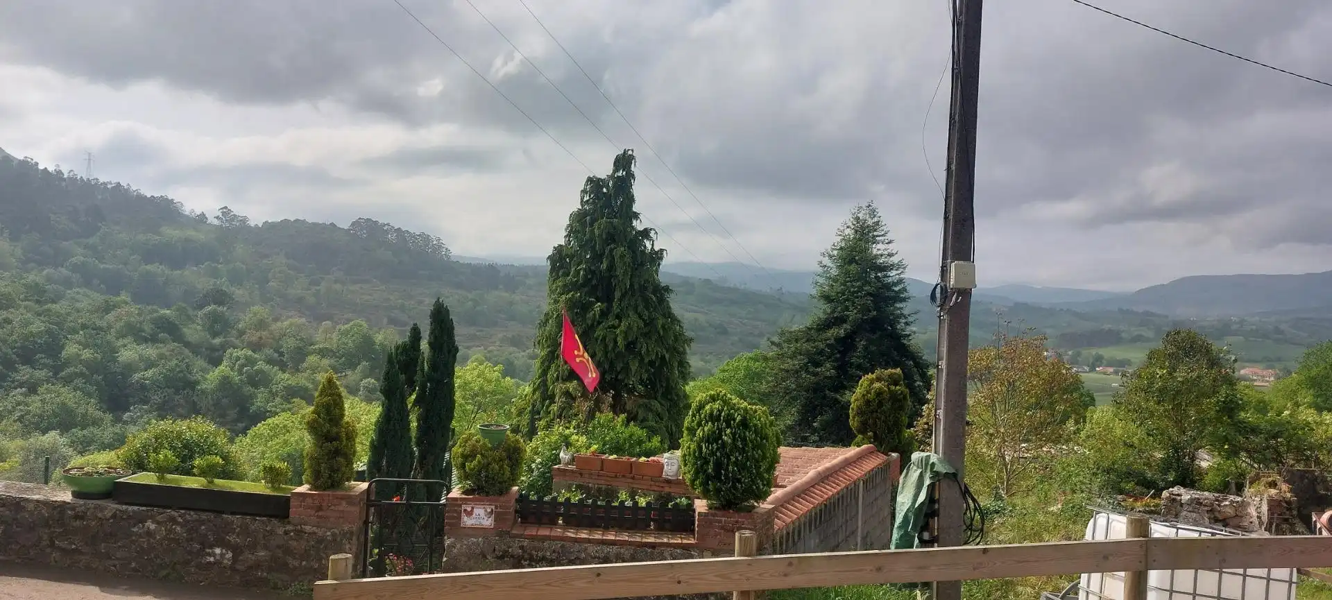 Jardí de Casa adosada en venda en Udías amb Calefacció