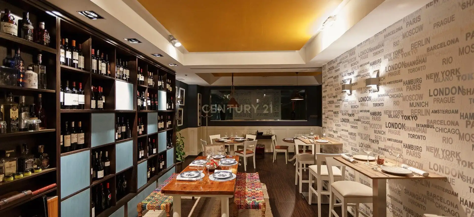 Local comercial en venta en Calle Madre Isabel Larrañaga, Cáceres‎, Spain s/n, imagen 2