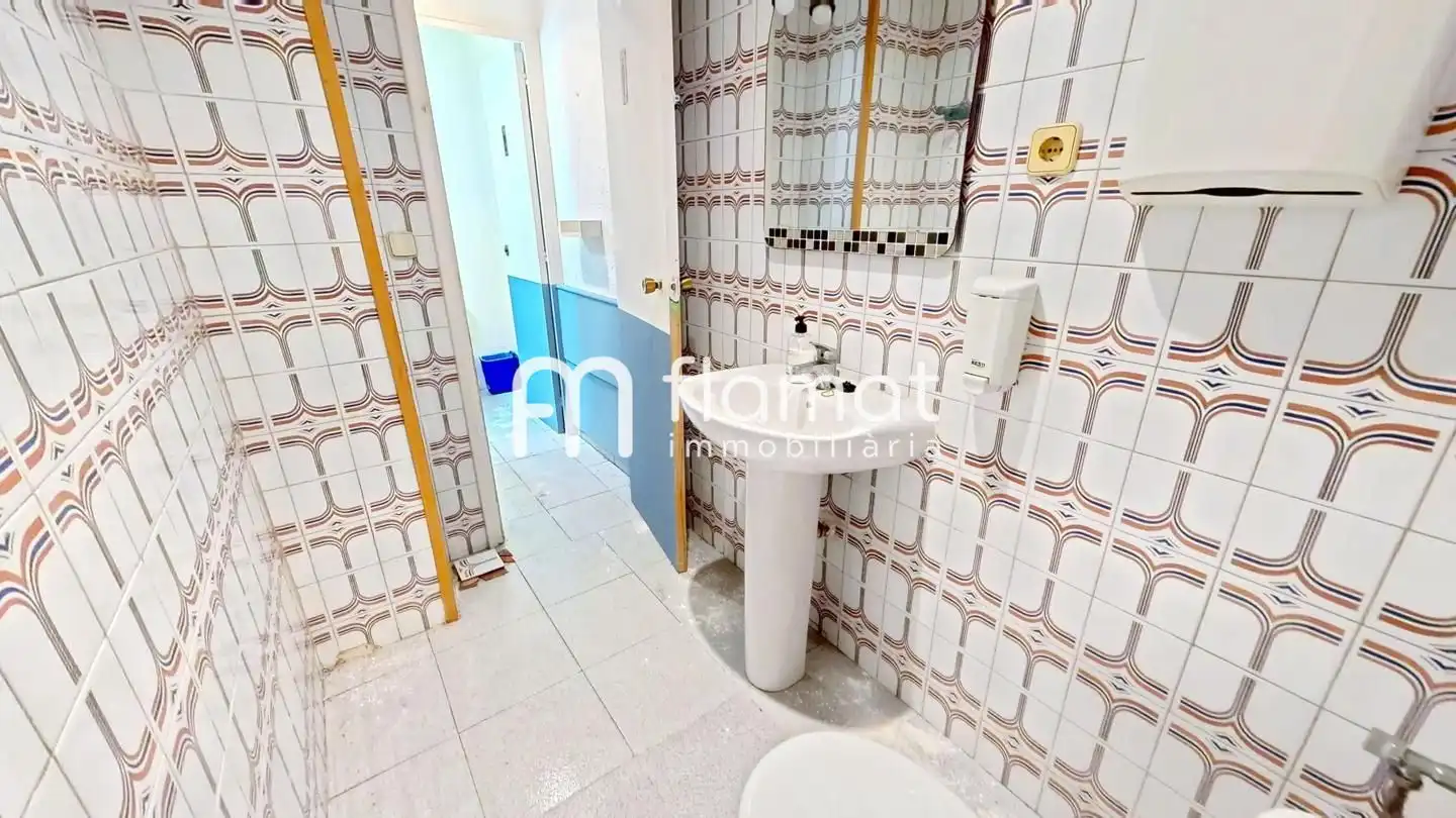 Local comercial en venta en calle de Pin i Soler, imagen 16