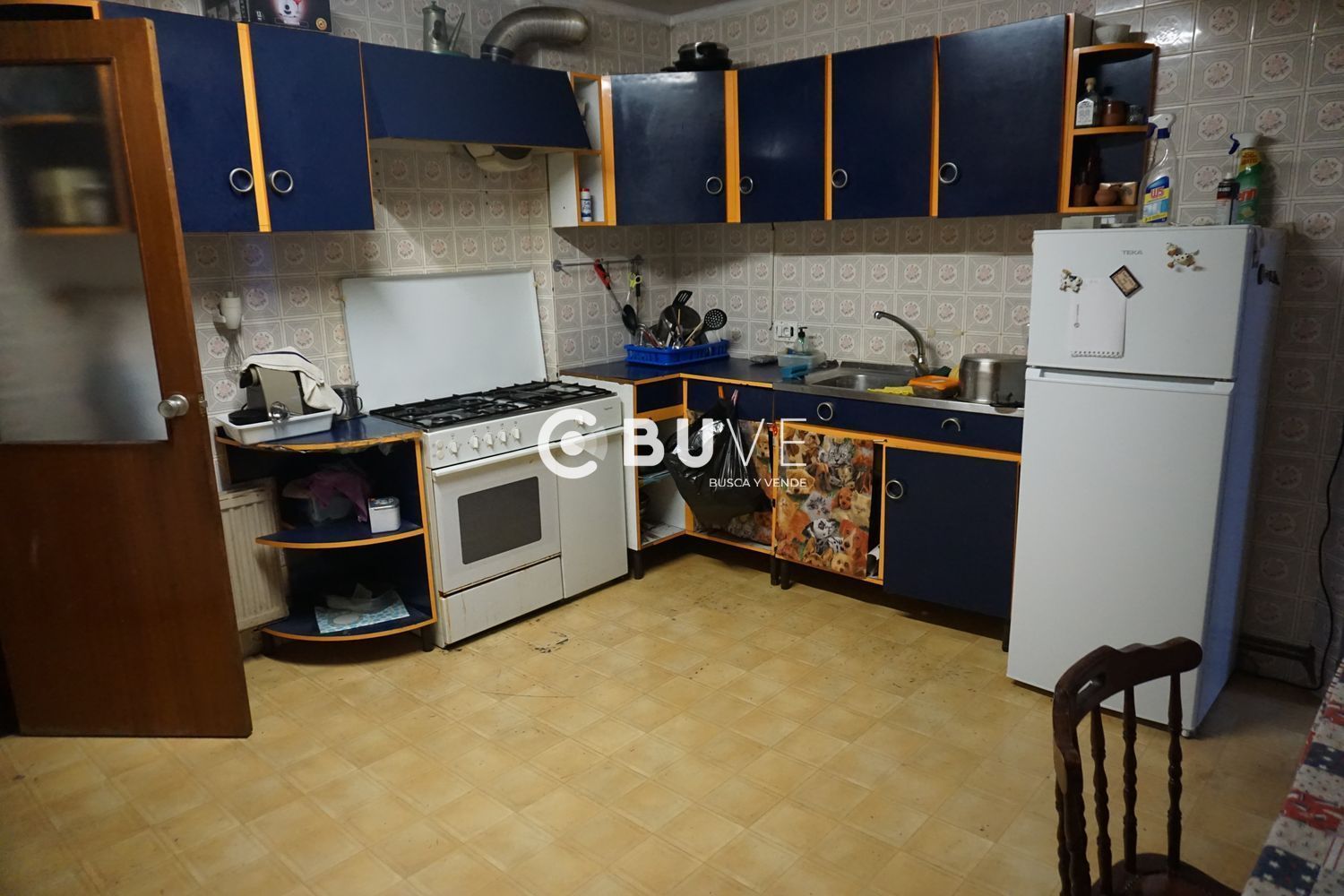 Kitchen of Flat for sale in Santiago de Compostela   with Heating, Terrace and Storage room