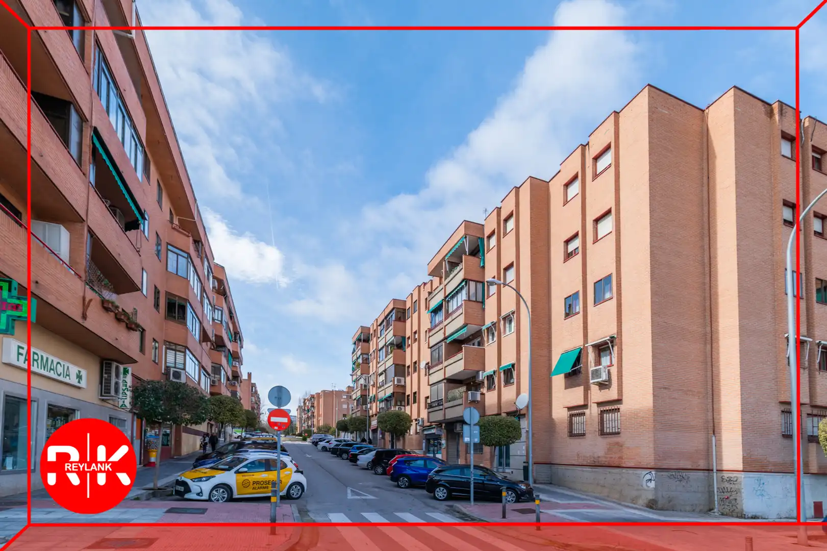Vista exterior de Piso en venta en San Fernando de Henares con Calefacción, Parquet y Trastero