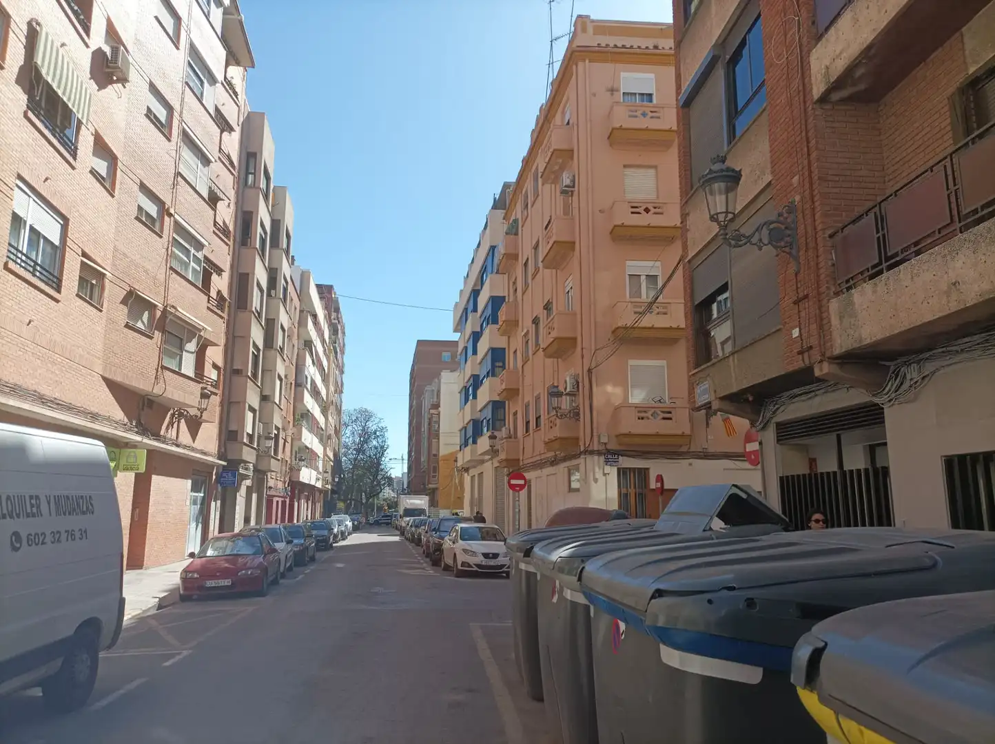 Vista exterior de Piso en venta en Valencia con Terraza y Balcón