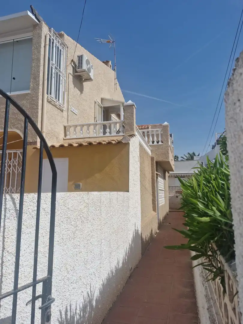 Bungalow in vendita a Playa de los Locos, imagen 2