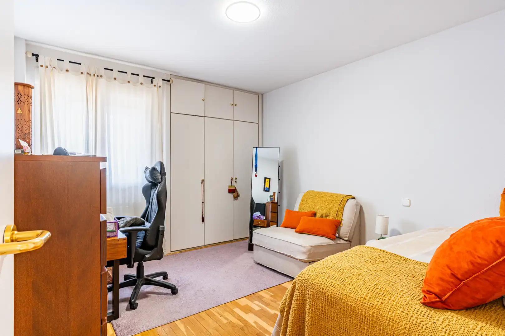 Habitación de Casa adosada en venta en Torrelodones con Calefacción, Jardín privado y Piscina