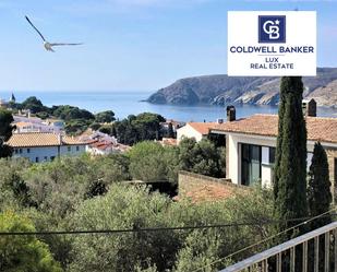 Vista exterior de Pis en venda en Cadaqués amb Terrassa