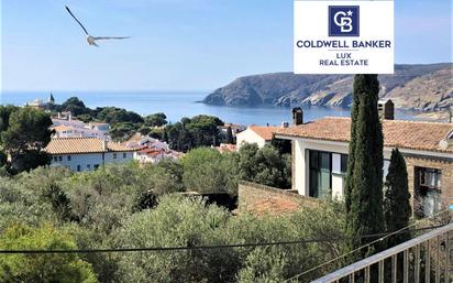 Vista exterior de Pis en venda en Cadaqués amb Terrassa