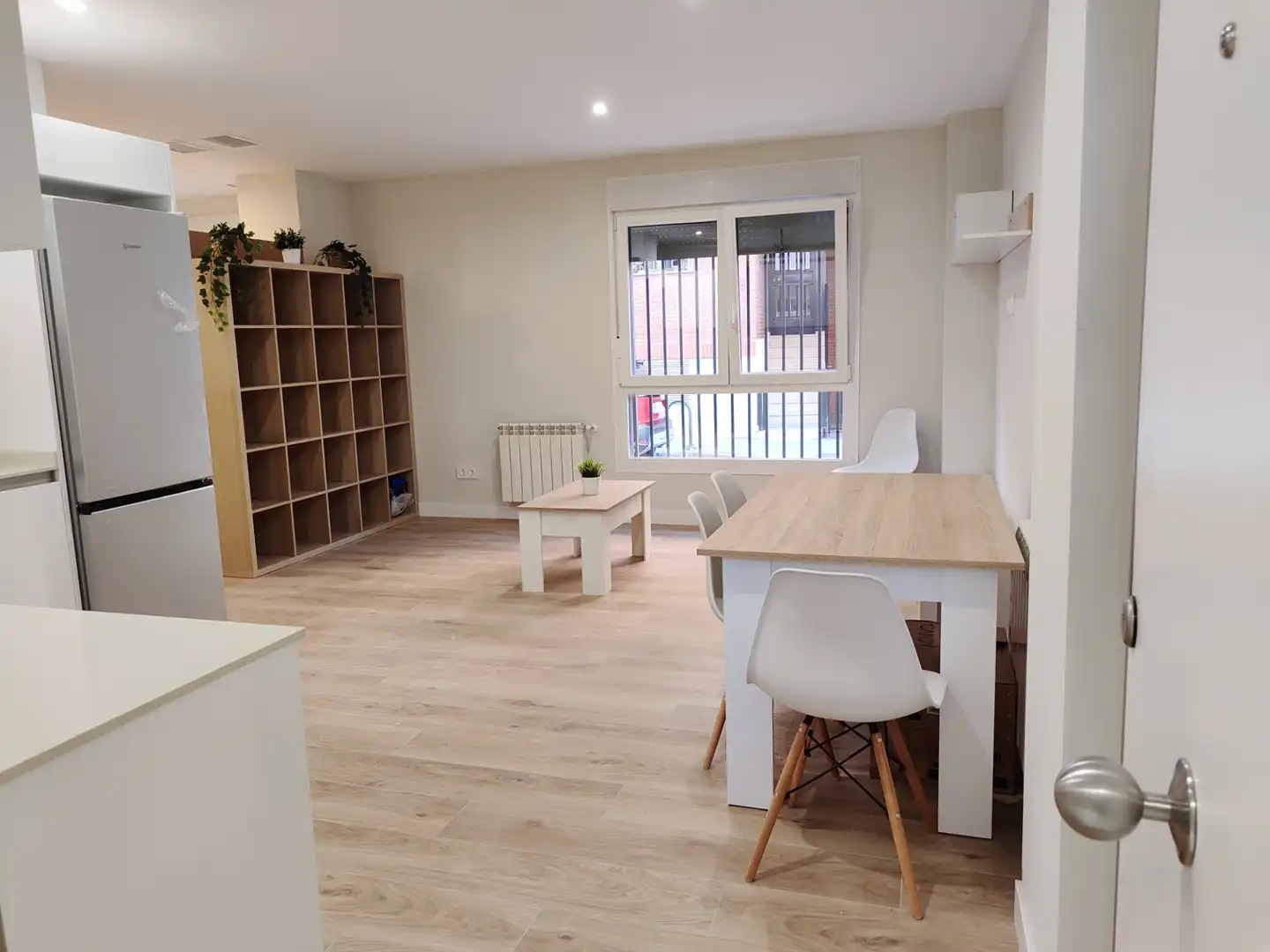 Living room of Flat for rent in Madrid  with Air Conditioner, Heating and Storage room