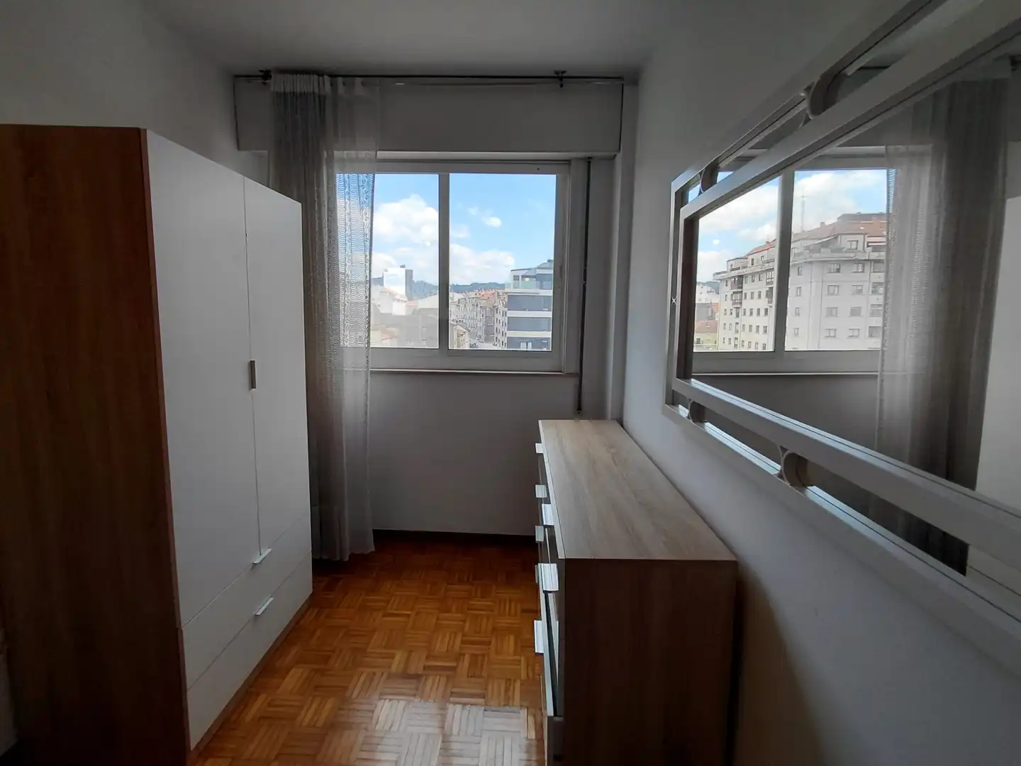 Habitación de Ático en venta en Vilagarcía de Arousa con Calefacción, Parquet y Terraza