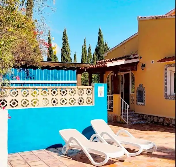 Vista exterior de Casa o chalet en venta en Calpe / Calp con Aire acondicionado, Calefacción y Jardín privado