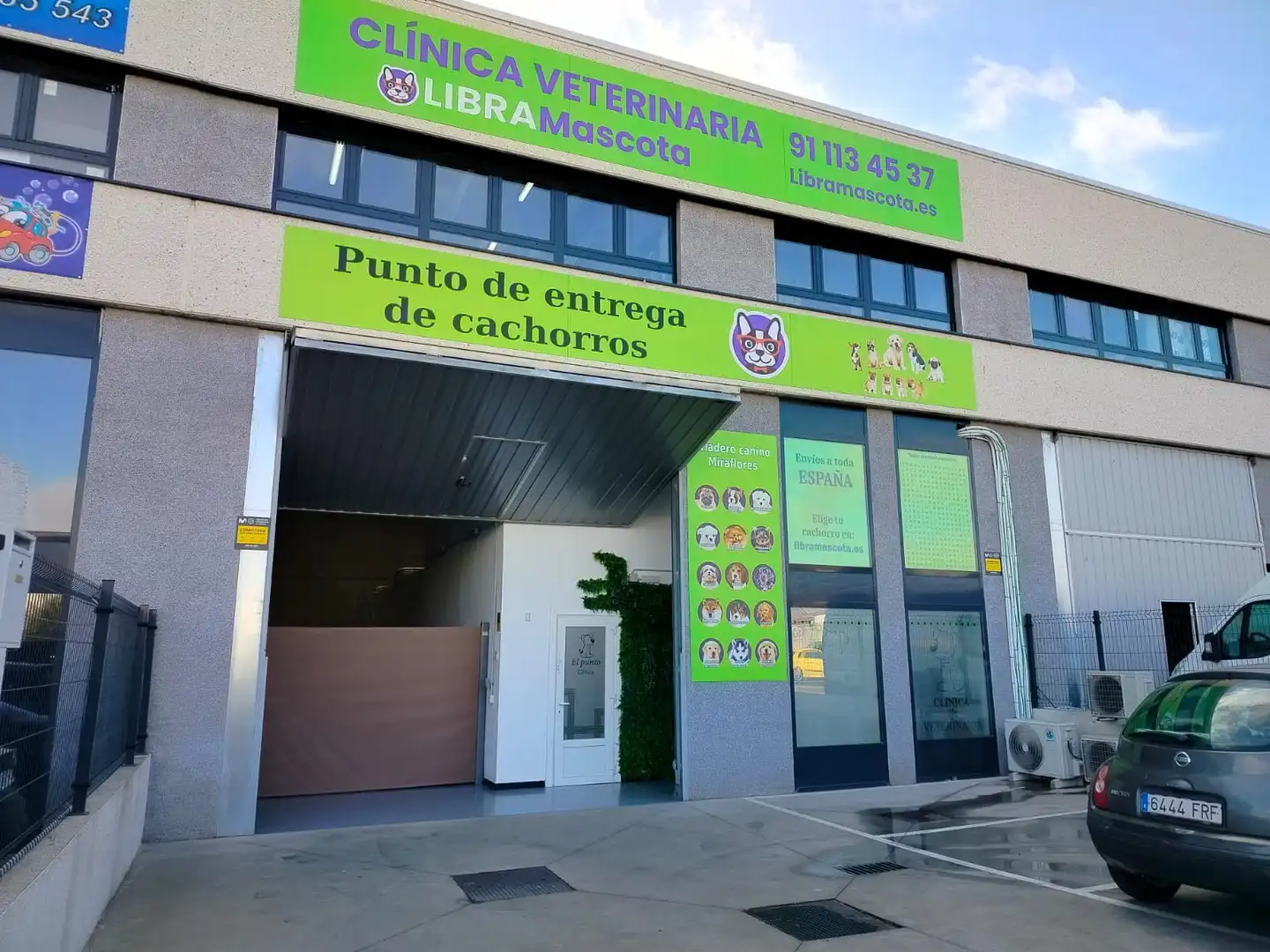 Vista exterior de Nave industrial en traspaso en Parla con Calefacción