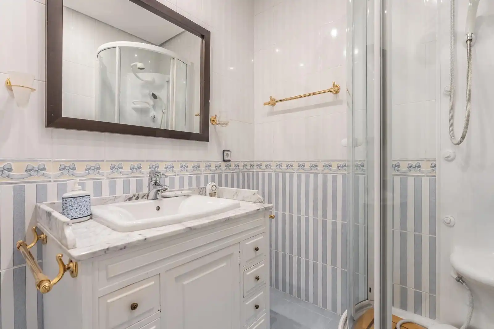 Baño de Casa o chalet de alquiler en Madrid