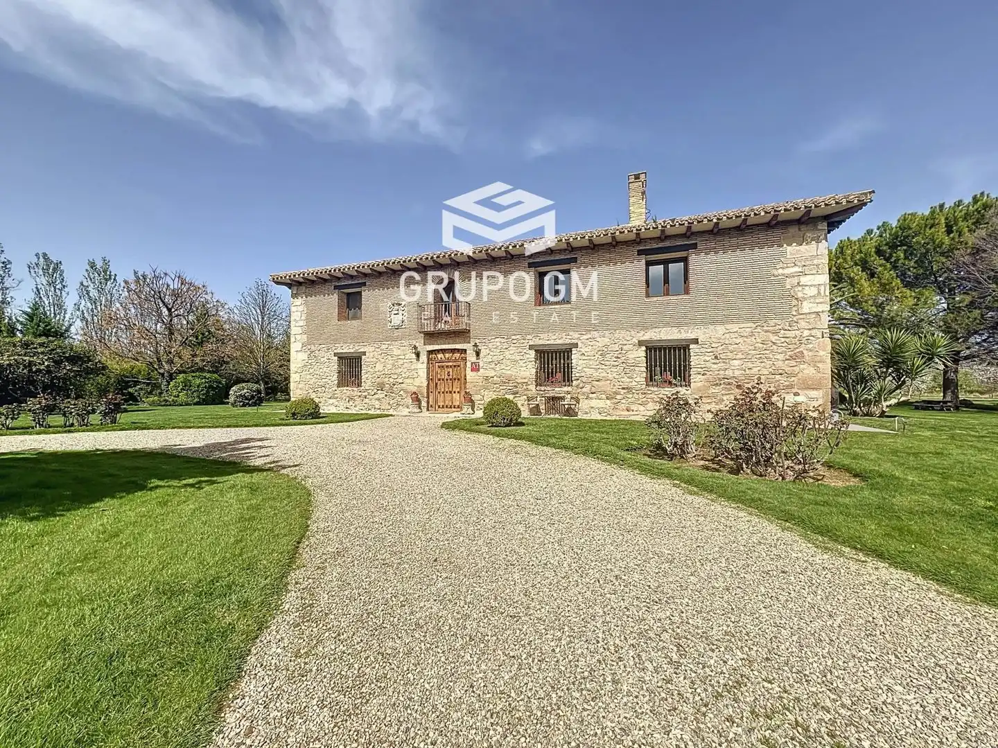Exterior view of Houses for sale in  Logroño  with Terrace, Storage room and Swimming Pool