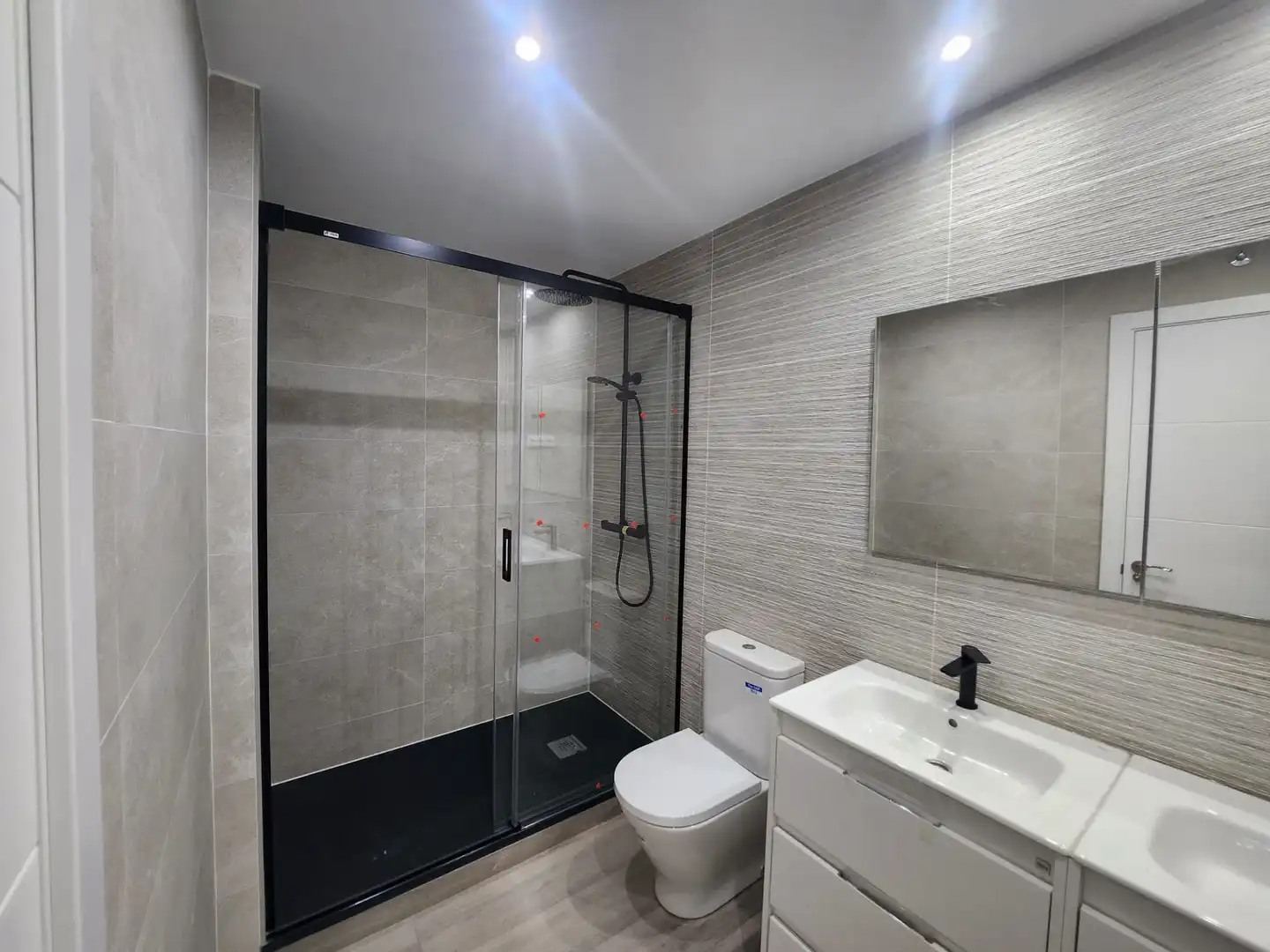 Baño de Casa adosada en venta en Villalbilla con Calefacción, Jardín privado y Trastero