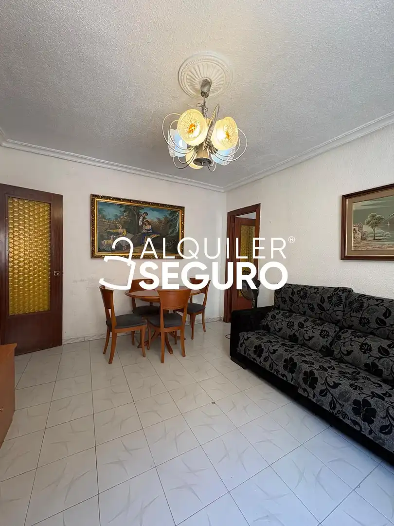 Living room of Flat for rent in Madrid  with Furnished