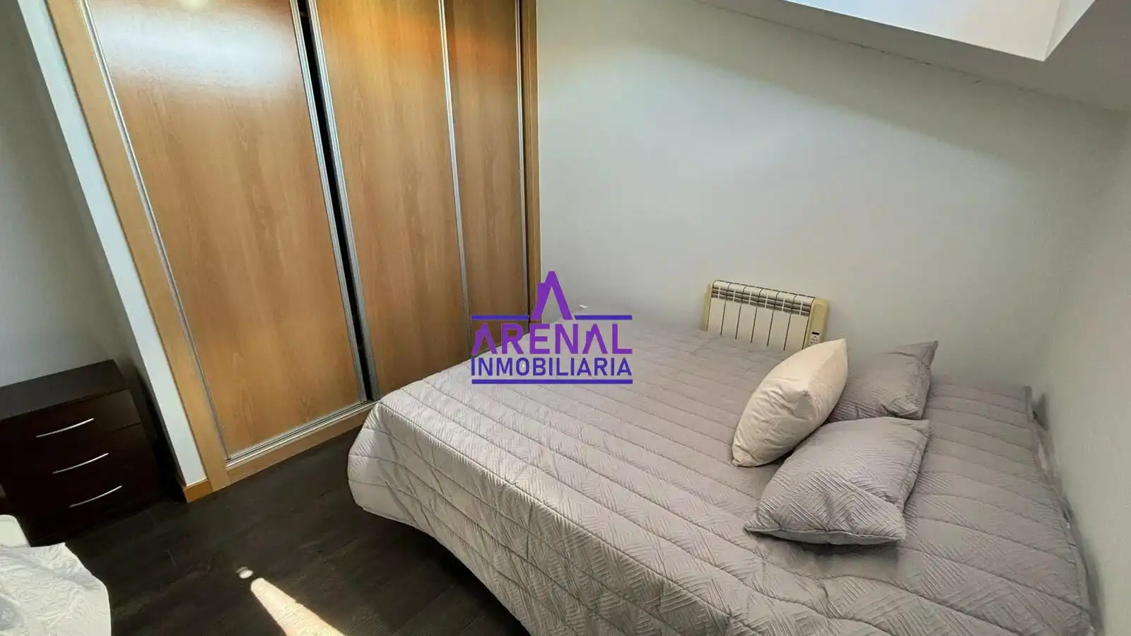 Habitación de Ático de alquiler en A Pobra do Caramiñal con Calefacción y Amueblado