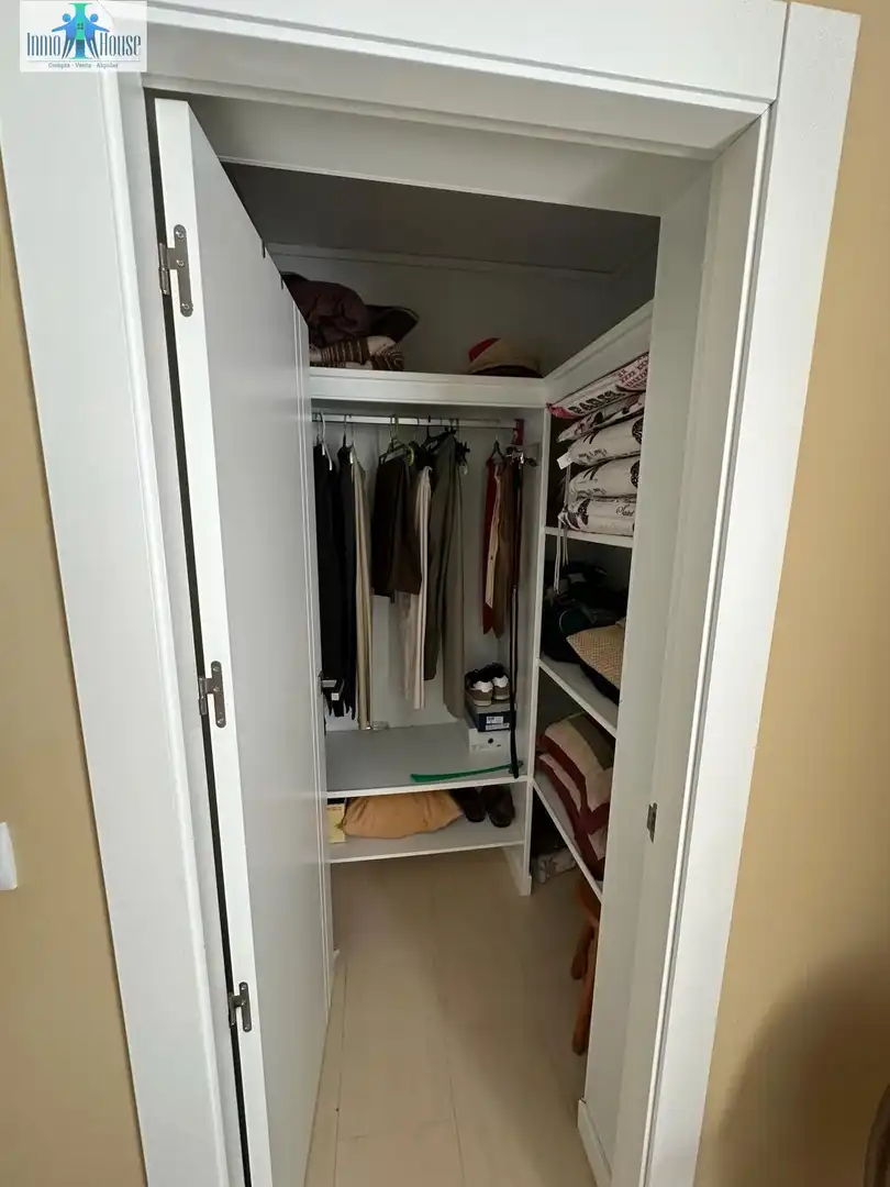 Dormitori de Casa o xalet en venda en Albacete amb Aire condicionat, Jardí privat i Parquet