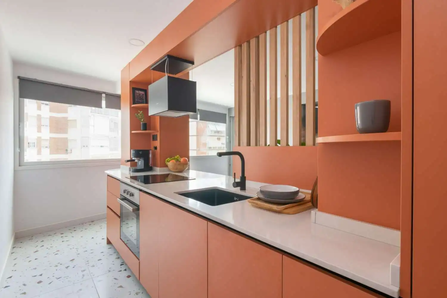 Piso con ascensor en venta en Torre del Mar, imagen 2