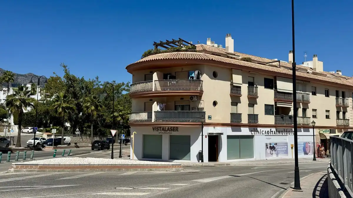 Vista exterior de Ático en venta en Fuengirola con Aire acondicionado, Amueblado y Piscina comunitaria