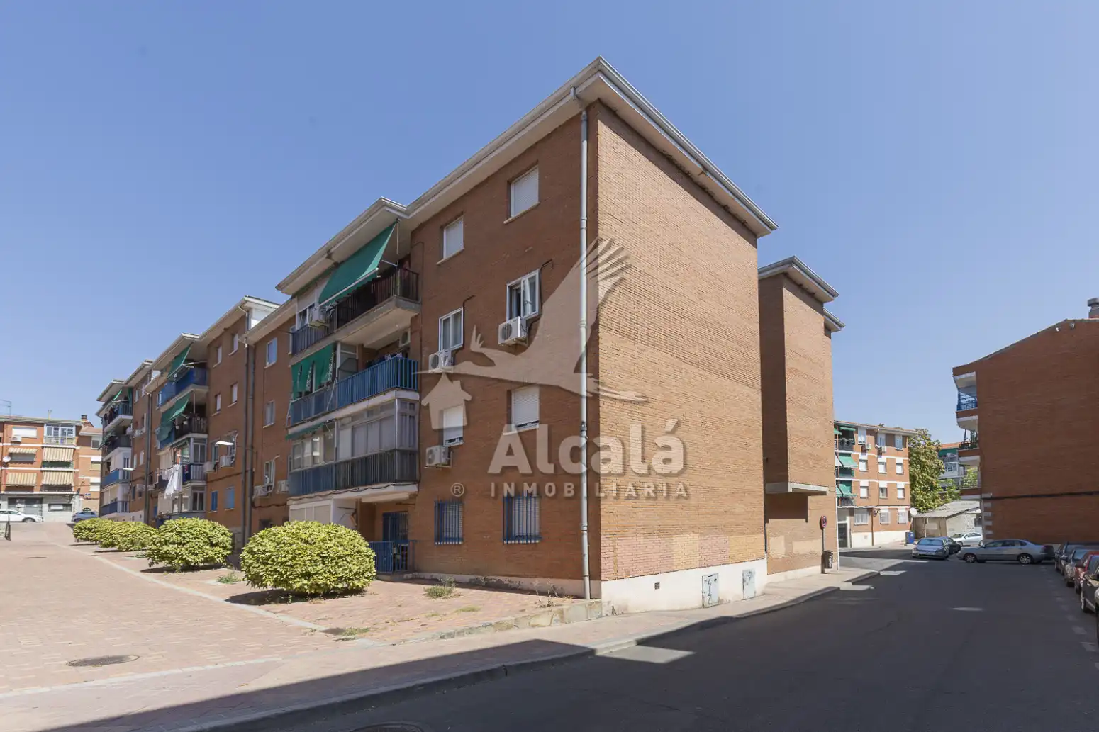 Vista exterior de Pis en venda en Linares amb Aire condicionat i Calefacció