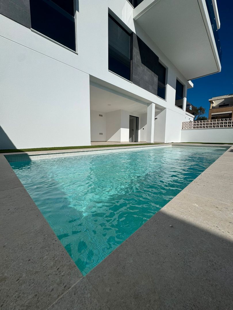 Swimming pool of Apartment for sale in Oliva  with Air Conditioner, Balcony and Community pool