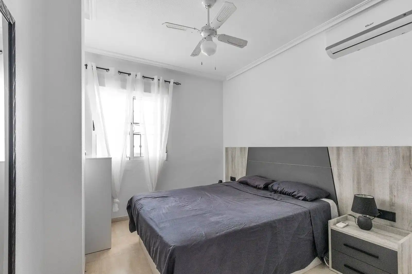 Dormitori de Apartament en venda en Orihuela amb Moblat