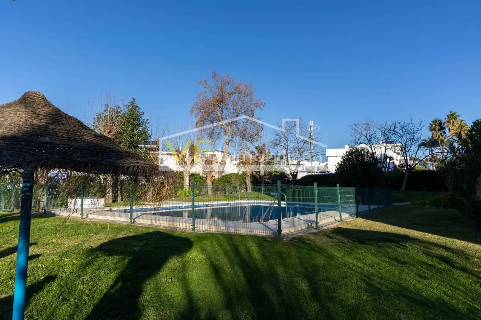 Piscina de Apartament en venda en Torremolinos amb Jardí privat, Terrassa i Piscina comunitària