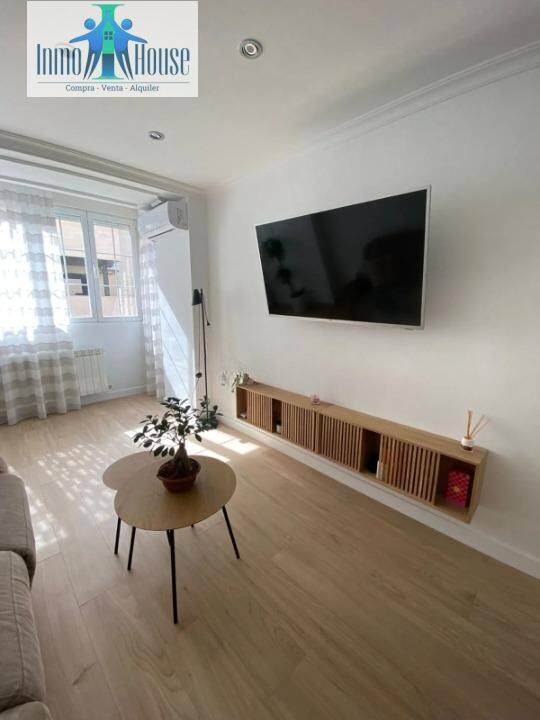 Sala d'estar de Pis en venda en  Albacete Capital amb Aire condicionat, Calefacció i Balcó