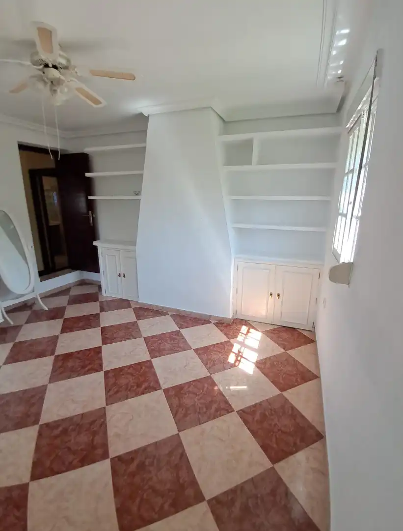 Cocina de Casa o chalet en venta en Palomares del Río con Aire acondicionado, Jardín privado y Terraza